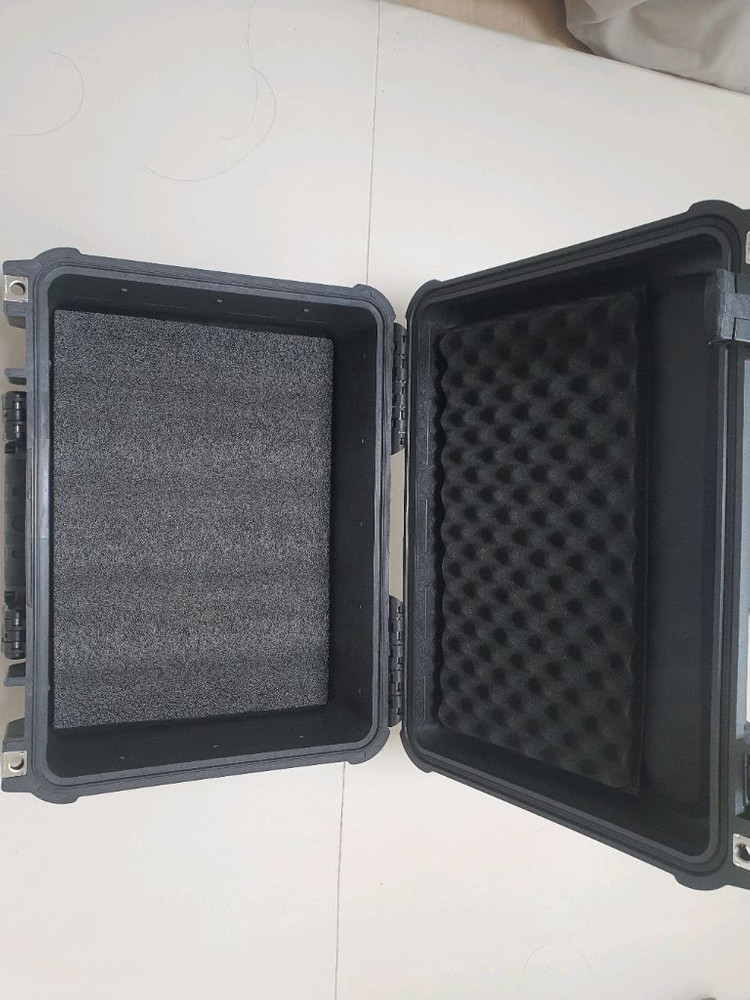 펠리칸 케이스 1450 택포 13만에 팔아요--1