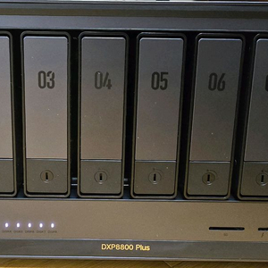 유그린 나스 dxp8800plus 팝니다 시놀로지 큐냅 nas