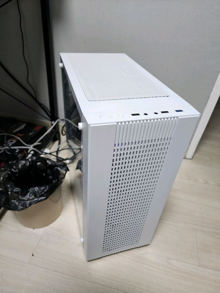 7950x3d 4070s 32ram 고성능 게이밍 PC--1