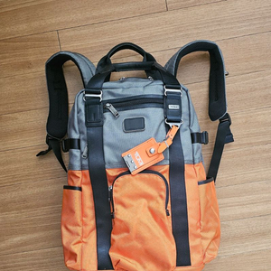 투미 알파브라보 르준 그레이/오렌지 백팩