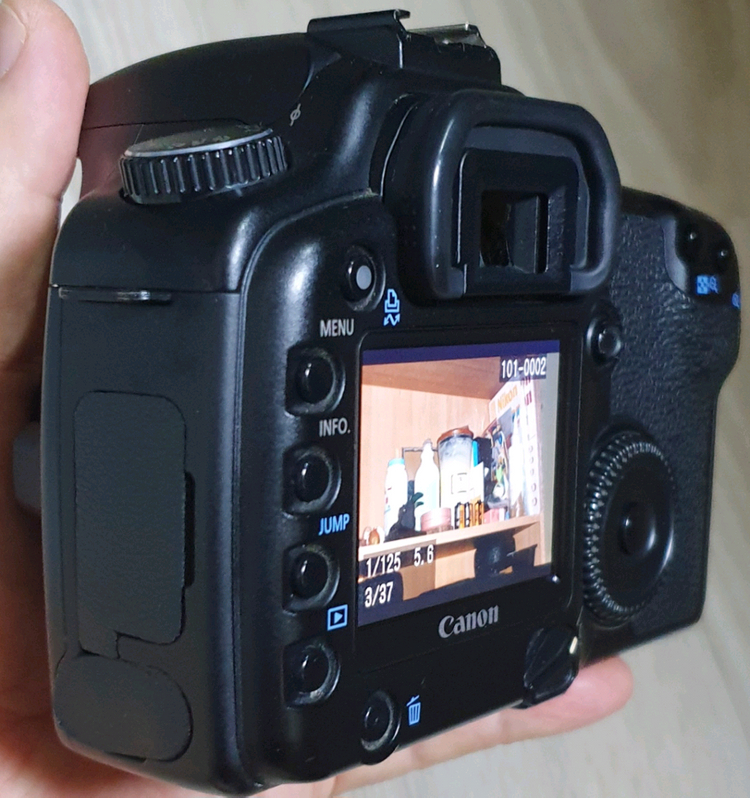 캐논 EOS 30D 바디정품. 디지털액자--3