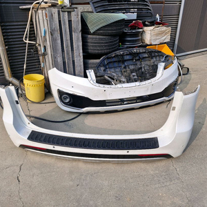 올뉴카니발 화이트 앞 뒤 중고 범퍼