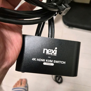 넥시 2포트 HDMI 4K KVM 스위치 케이블 타입 팜