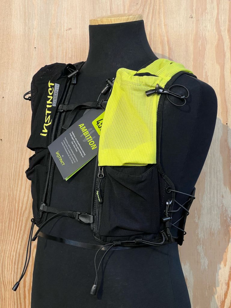 인스팅트 트레일 러닝 베스트 4.5L 이미지