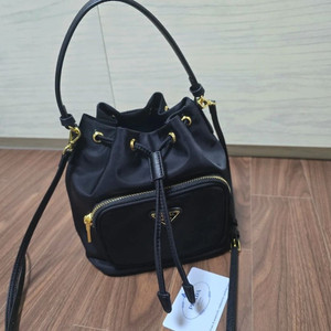 프라x 나일론 버킷백