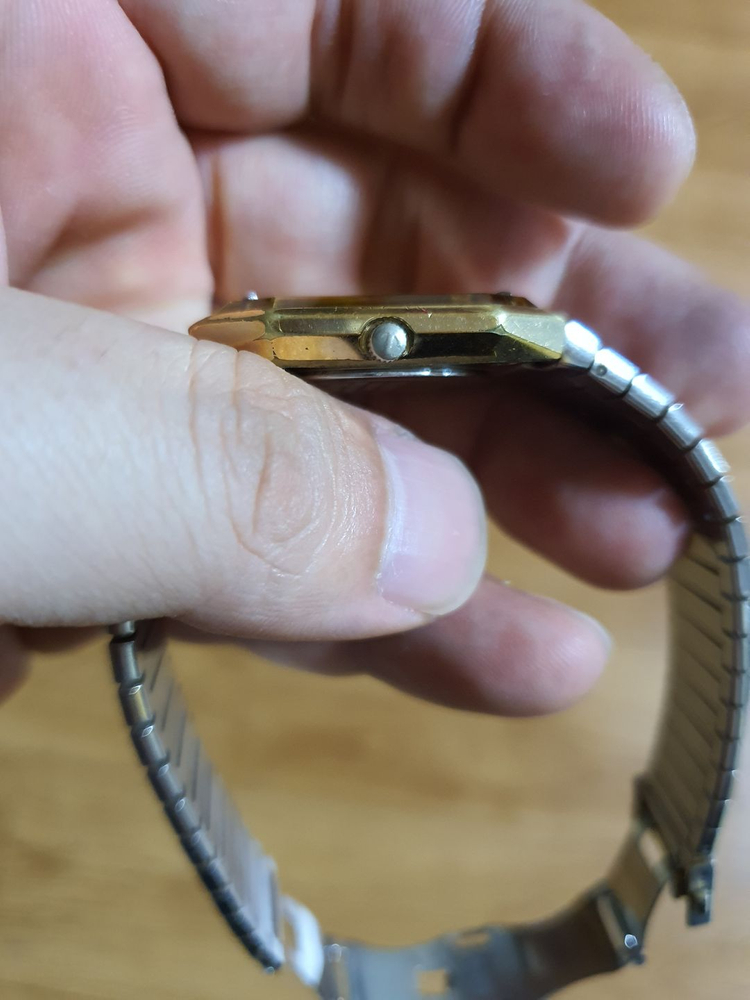 빈티지 라도 금장 쿼츠시계 이미지