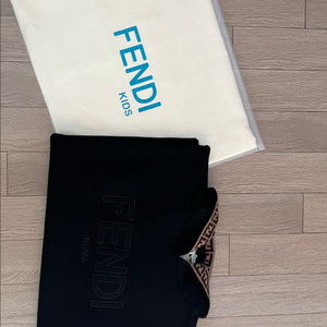 펜디키즈 케이프