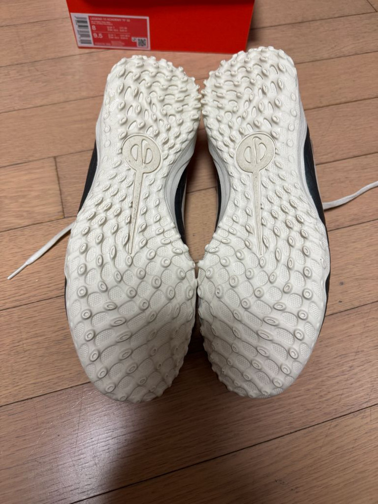 나이키 티엠포 260--3