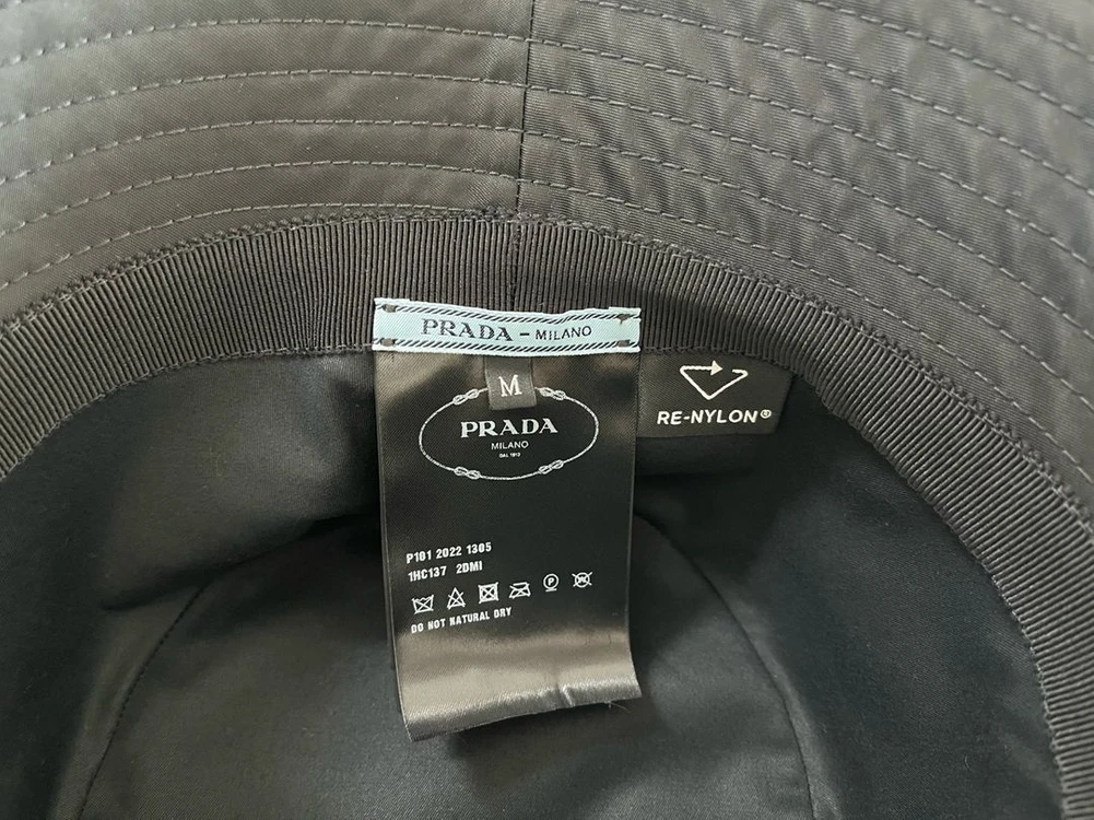 프라다 버킷햇 이미지
