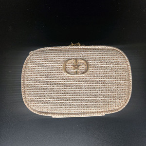 정품 디올 홀리데이 파우치 새것