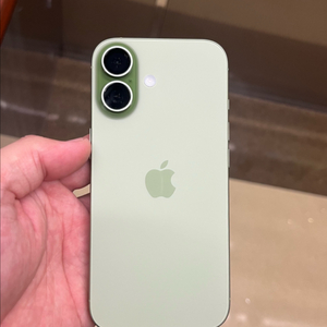 아이폰17 세이지 배터리100퍼 판매합니다