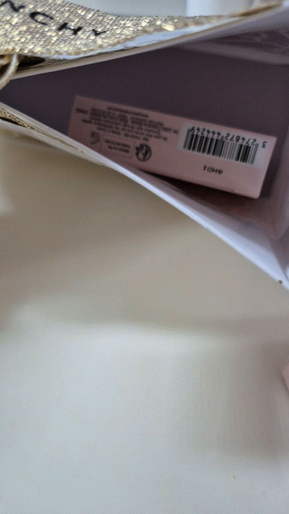 지방시 수분팩트--1