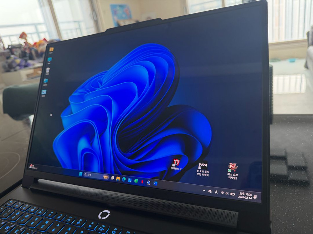 [교환]Lenovo Legion Pro7i(64/5tb) 5090=>razer blade16 5090 이미지