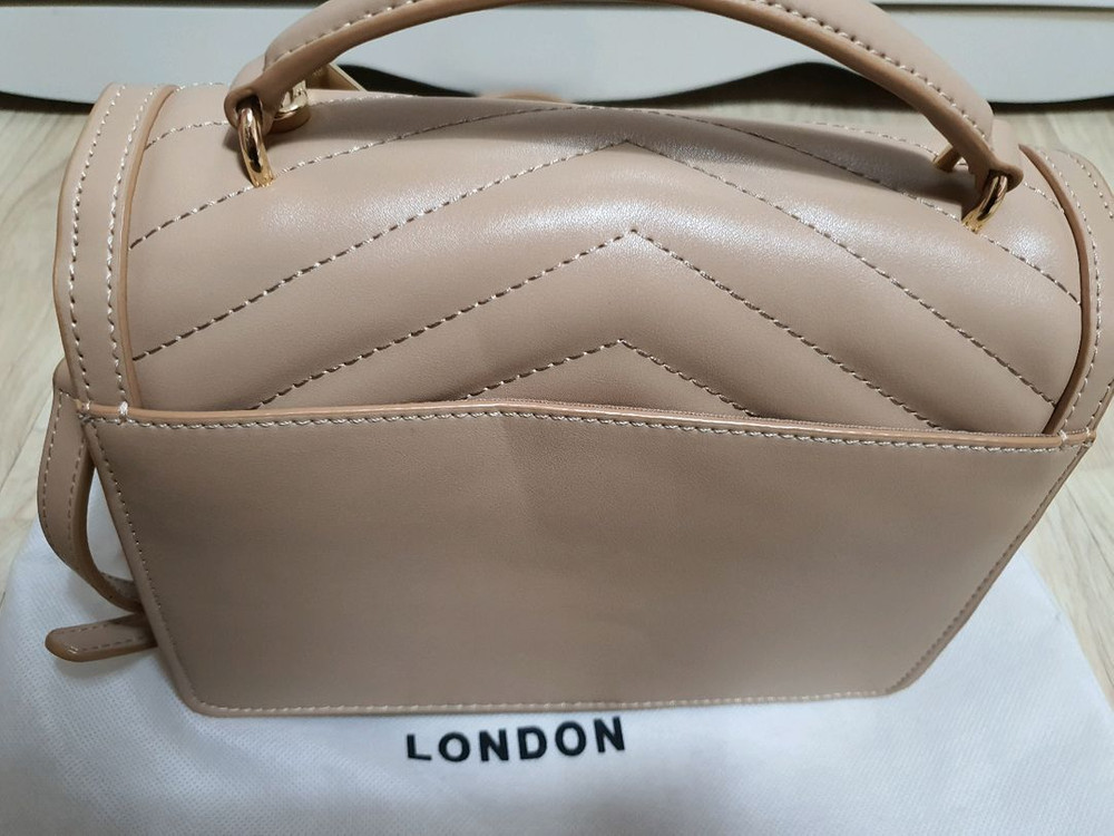 (네고가능)폴스부티끄 크리스티 베이지가방 (상태양호) 이미지