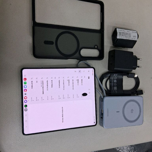 KT용 갤럭시 Z폴드5 512GB 판매합니다지금 바로 사실분만 채팅부탁드립니다