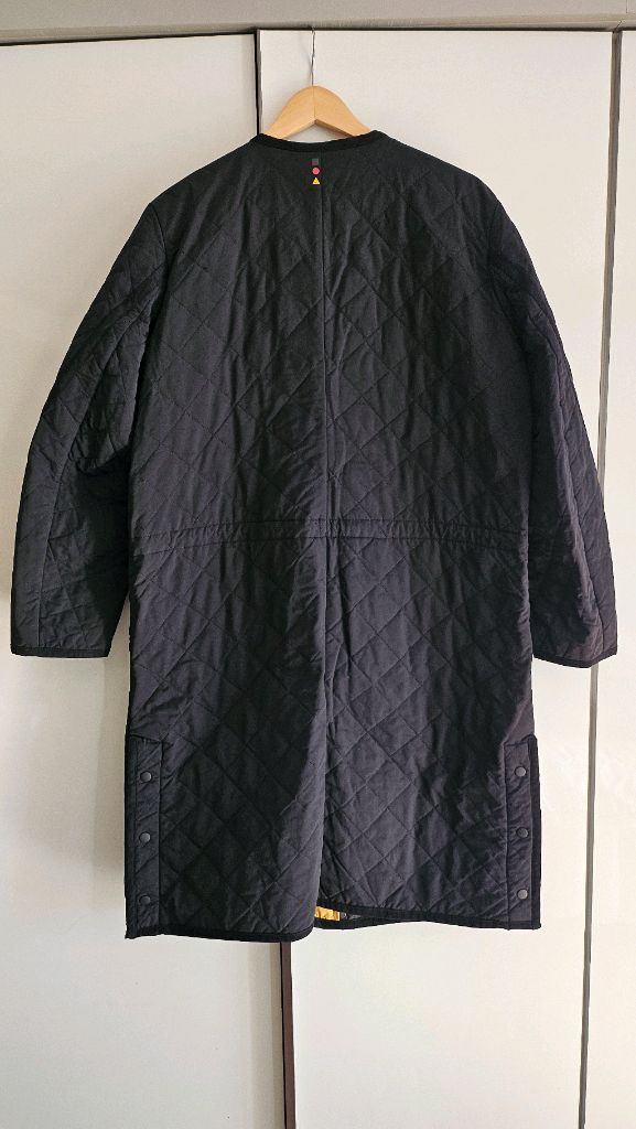 지이크(SIEG) 정품 다이아몬드 퀼팅 자켓 (95사이즈/블랙)--1