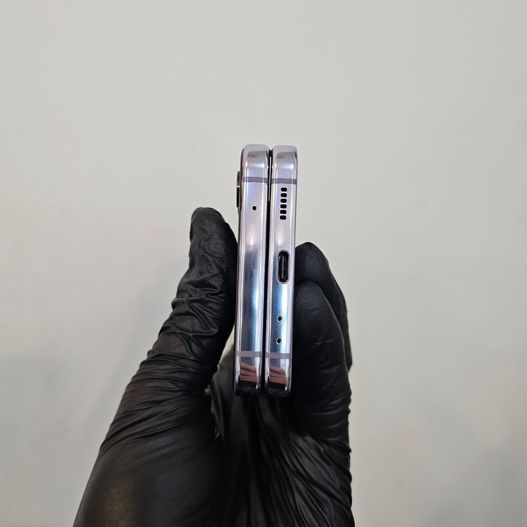 갤럭시Z플립4 256기가 라벤더 (S급) / 0213--5