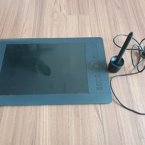 와콤 인튜어스 프로 PTH-651 타블렛