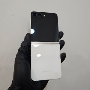 갤럭시Z플립5 512기가 크림 (무잔상) / 0213