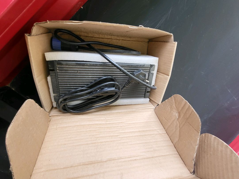 (거의새것) 농업용 전동 운반차(동력 트럭) CH800--6