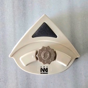 노마인드 유리창 청소기 (미사용 새제품)