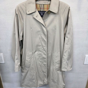 버버리 올드스쿨 벨티드 싱글코트 남성기준 m