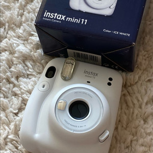 후지필름 인스탁스 미니11 화이트 폴라로이드 카메라