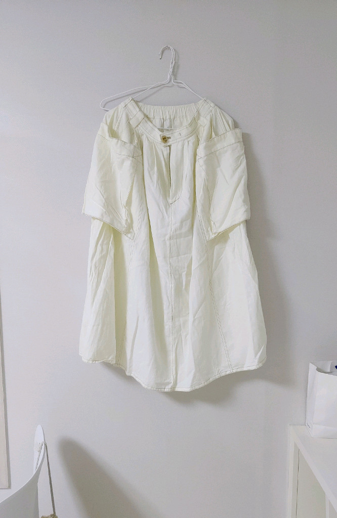 유니크한 아이보리 포켓 워크 플레어 롱스커트--5