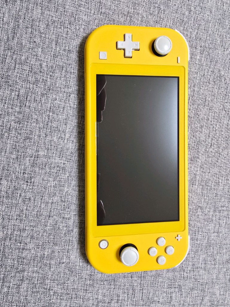 닌텐도 스위치 라이트 옐로우 + 케이스--1