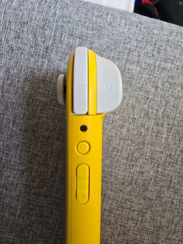 닌텐도 스위치 라이트 옐로우 + 케이스--4