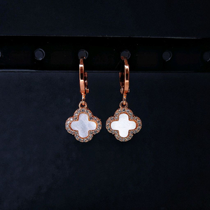 새상품,선물박스포장]고퀄리티 자개 클로버 지르코니아 링귀걸이/목걸이 반지 팔찌 진주 샤넬 14k 18k 스와로브스키