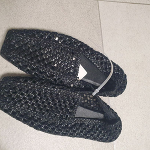 더캐시미어 샌들