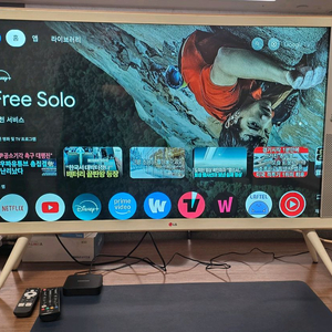 LG 클래식 티비 42인치 및 스마트 ott box
