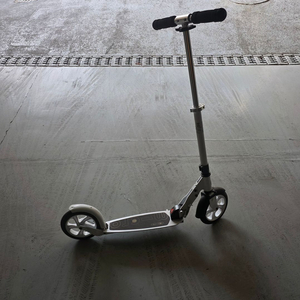 마이크로 화이트 (Micro White) 성인·청소년용 킥보드