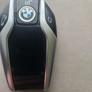 자동차 스마트키 (BMW 2018년형 F90 M5 디스플레이키)