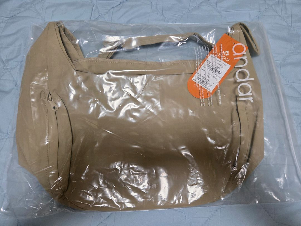 안다르 숄더 앤 크로스백 아이보리 색상 새상품 택포 2.3만원--1