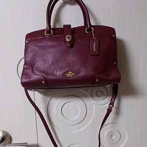 코치 버건디 가죽가방