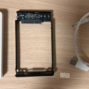 아이피타임 외장 SSD HDD 2.5 케이스 이미지