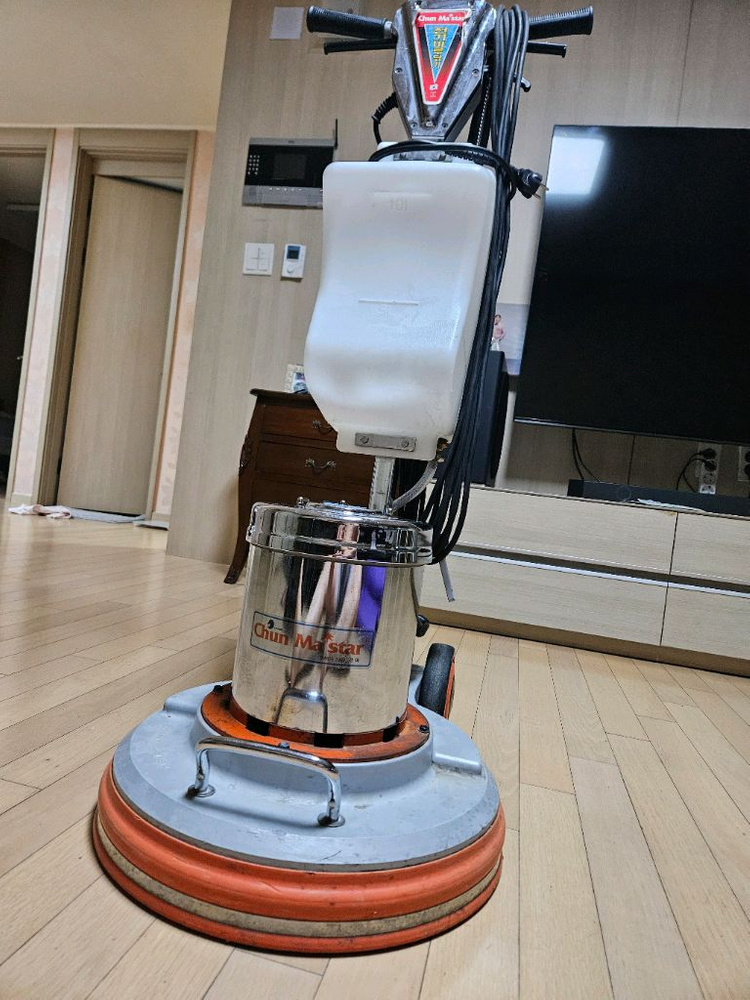 16인치 강력형 1.5마력 마루광택기 바닥광택기 바닥세척기 바닥청소기 돌돌이 최신 원터치 각도조절 발판 2마력급 이미지