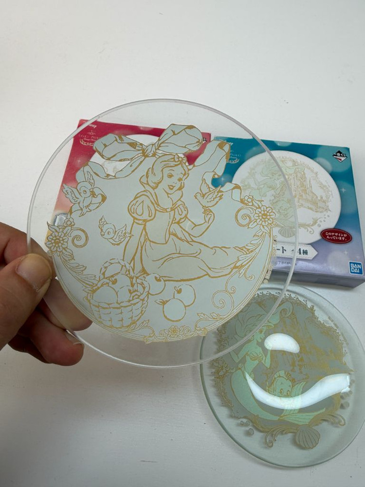 반다이 이찌방쿠지 이치방쿠지 디즈니 백설공주 인어공주 유리플레이트 2종 일괄--1