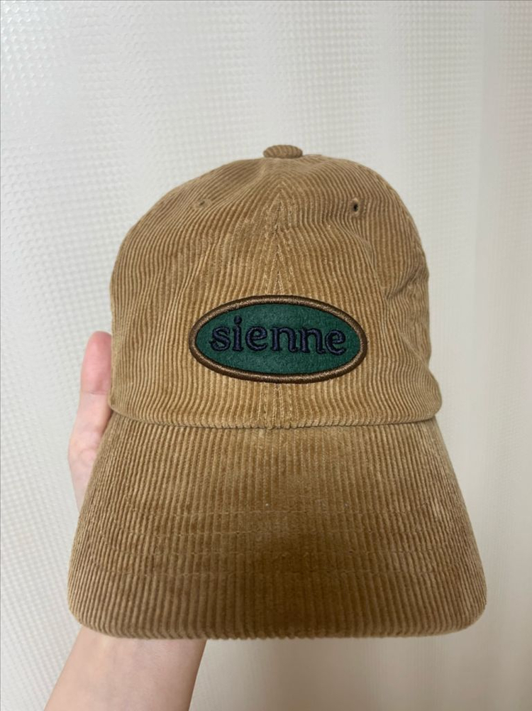 시엔느 Signature Ball Cap (Camel) 코듀로이 볼캡 카멜--1