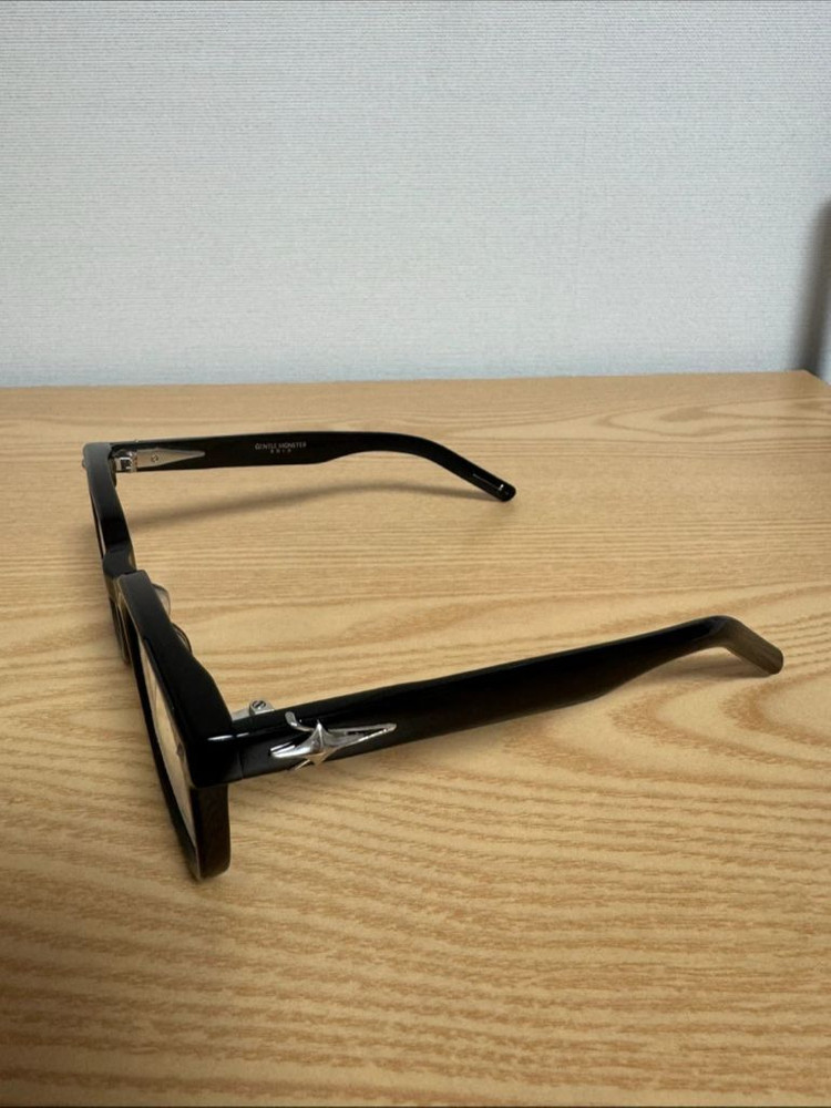 젠틀몬스터 오조 01 블랙 색상 새상품급 싸게 팝니다!--7