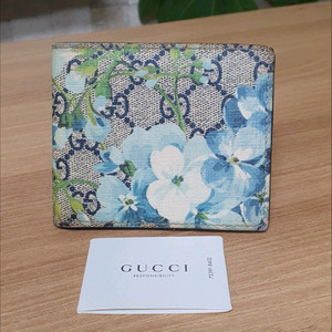 구찌 블룸 반지갑 정품A급(감정O)프라다루이비통디올고야드샤넬셀린느보테가생로랑버버리발렌시아가가방