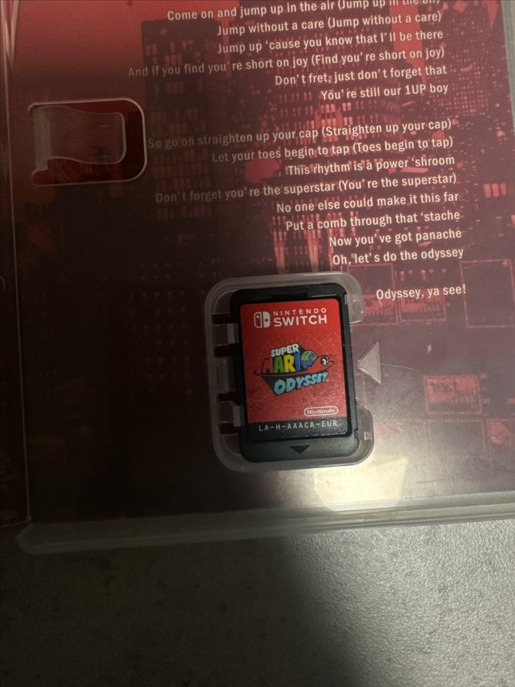 닌텐도 스위치 게임칩 마리오 오디세이 팝니다.--1