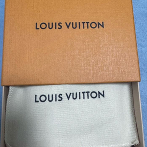 루이비통 모노그램 슬랜더 반지갑 판매합니다 (정품)