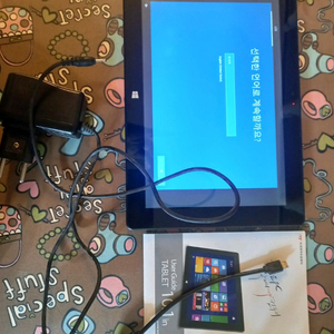 고장난. 태블릿PC 택포15000원에. 판매