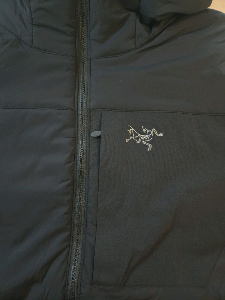 아크테릭스 프로톤 LT 후디 블랙 L새상품--1