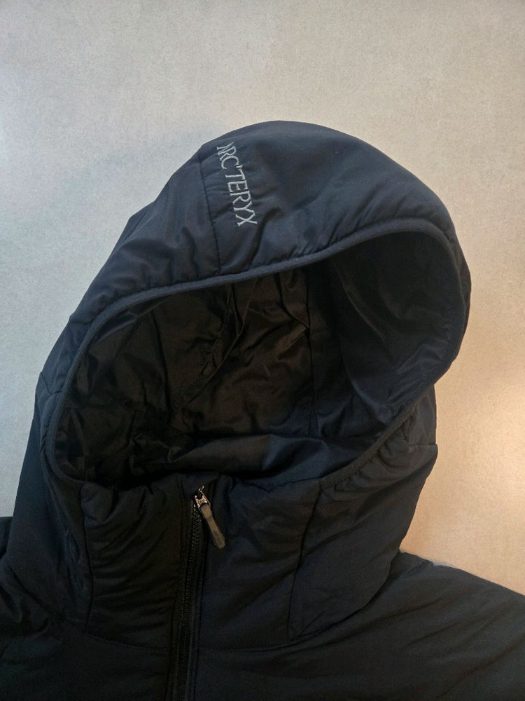 아크테릭스 프로톤 LT 후디 블랙 L새상품--4