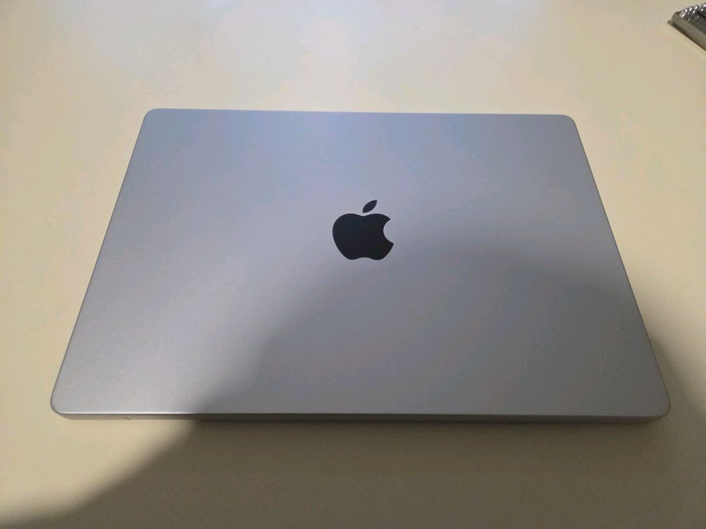 맥북m4프로 칩셋 14인치 실버 48gb램 512hdd 이미지