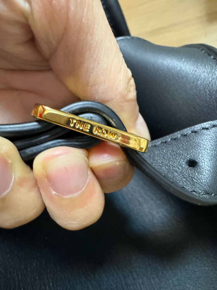 더로우 마고백 15 therow 이미지